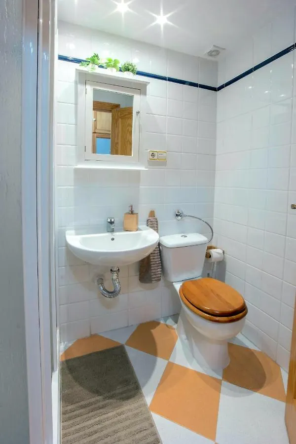 Nice And Cozy Studio At The Beachfront Benalmadena 0*,  Spain