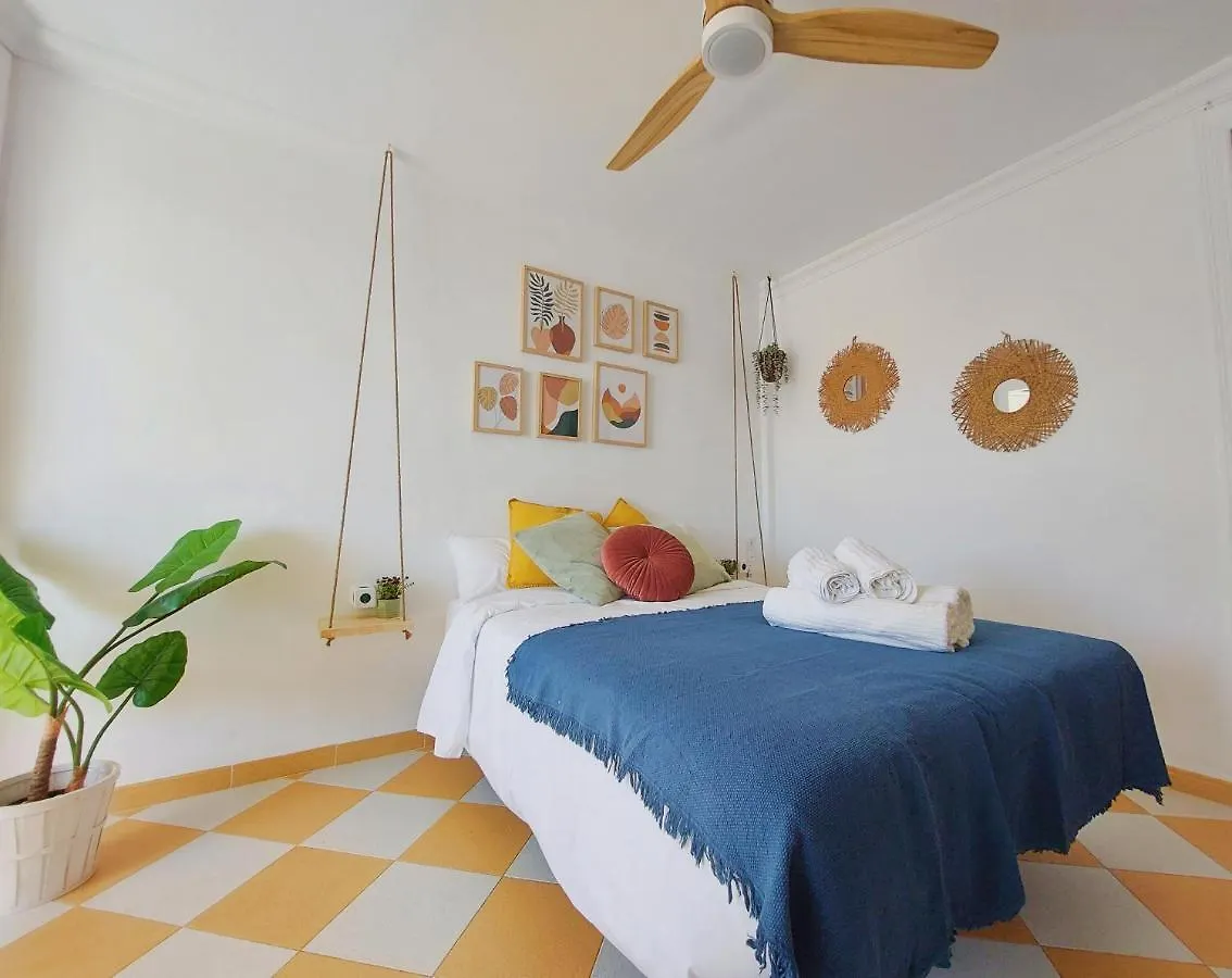Apartamento Nice And Cozy Studio At The Beachfront Benalmádena