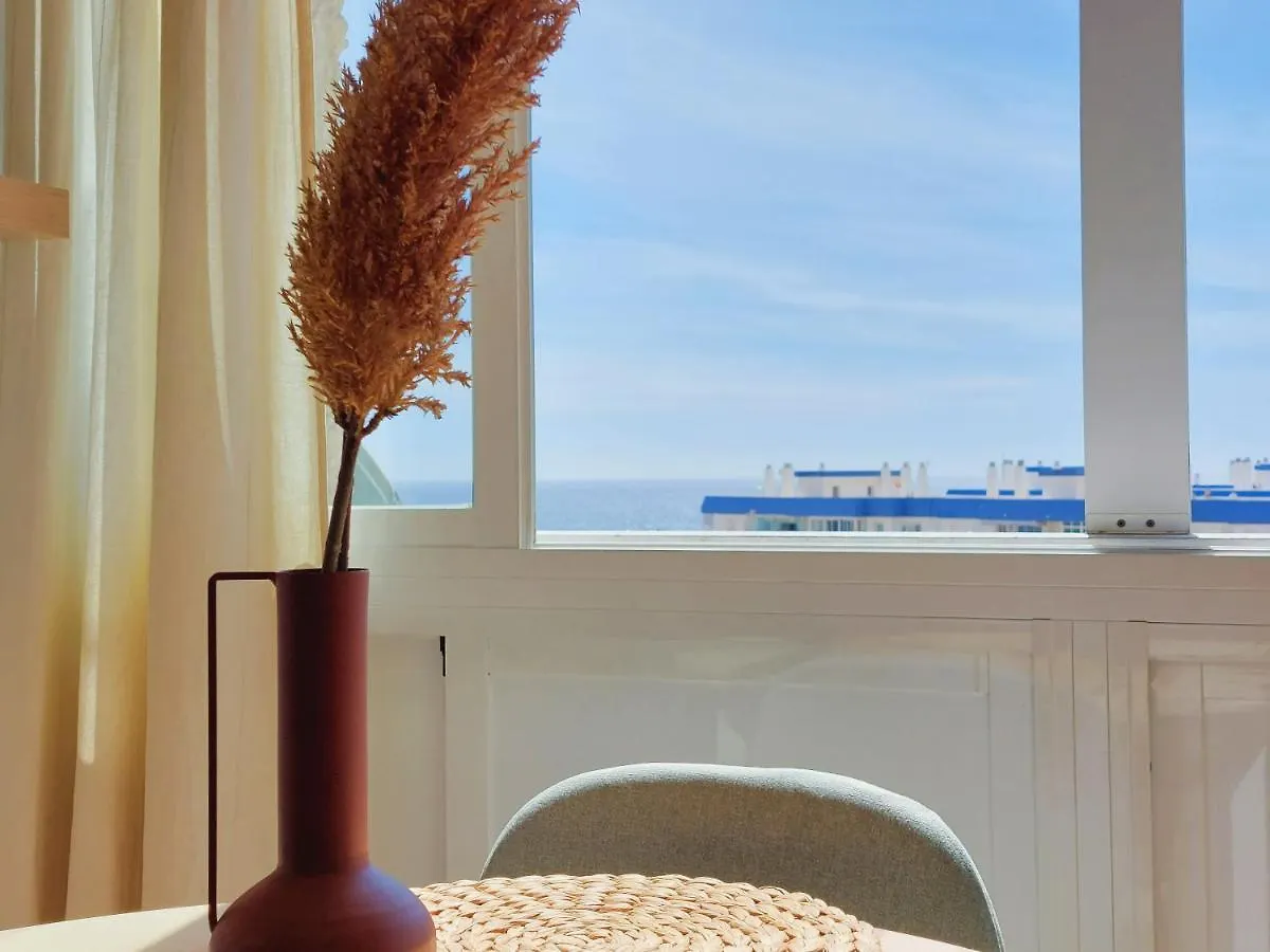 Nice And Cozy Studio At The Beachfront Benalmádena 0*,  España